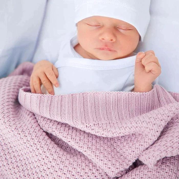 How to dress a newborn baby for leaving the hospital? - Kidealo