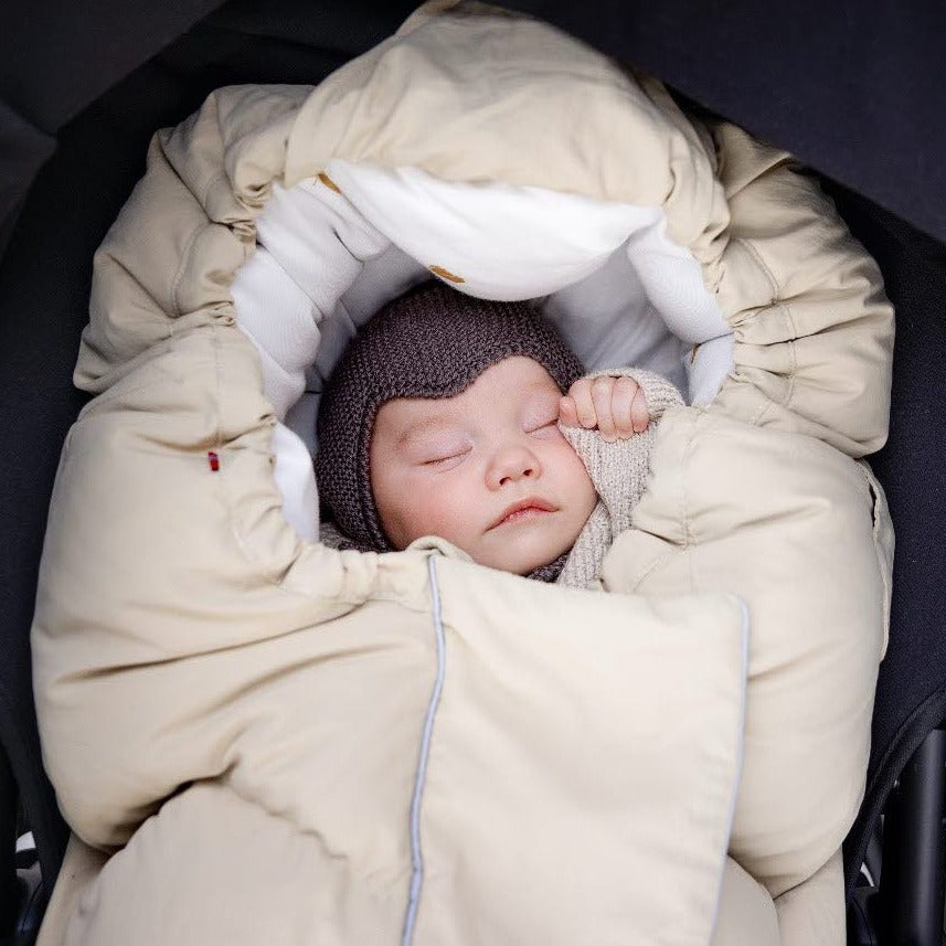 Voksi: down sleeping bag for City stroller