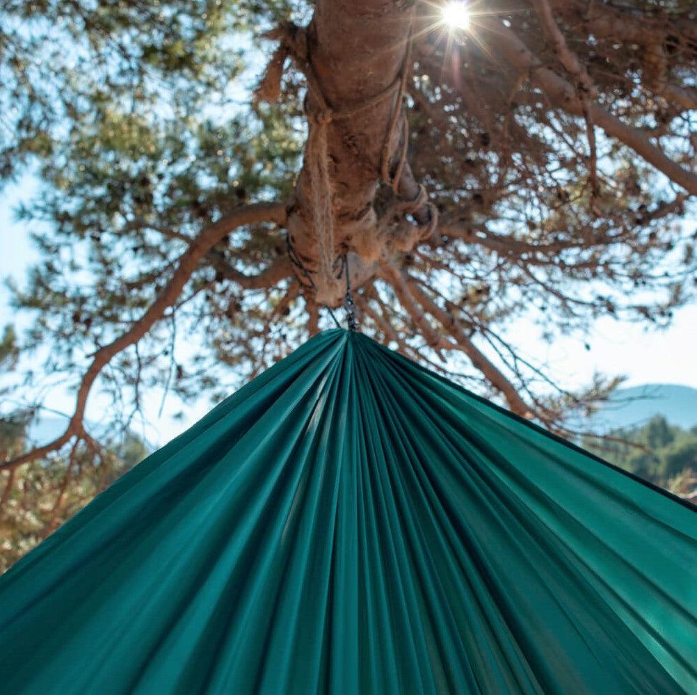 Amazonas: Travel hammock with Travel Set mounting system