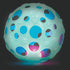 B.Toys: Bola sensorial flexible de Grab N 'Glow