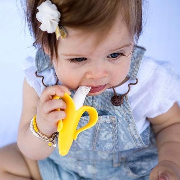 Baby Banana: Children's toothbrush Banana Yellow - Kidealo