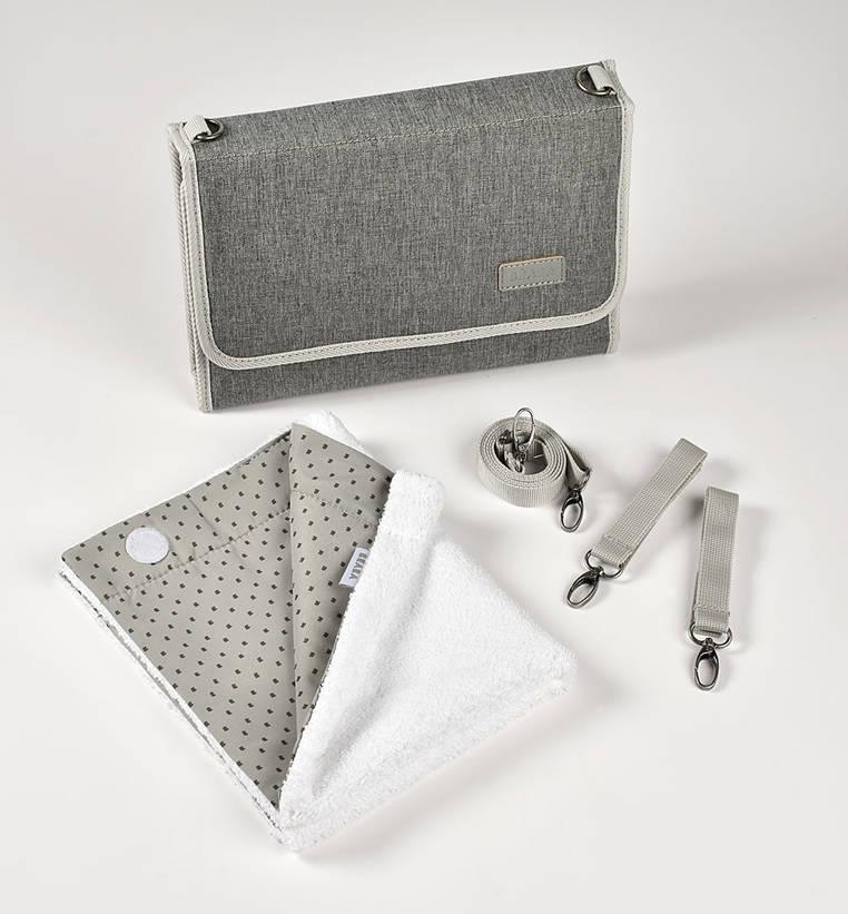 Béaba: Geneve travel changing table with case