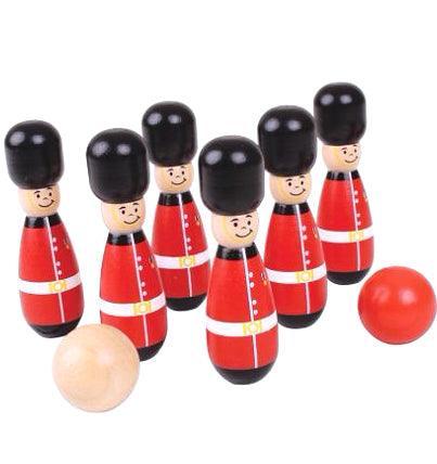 Bigjigs Toys: wooden bowling Royal Guardsmen - Kidealo