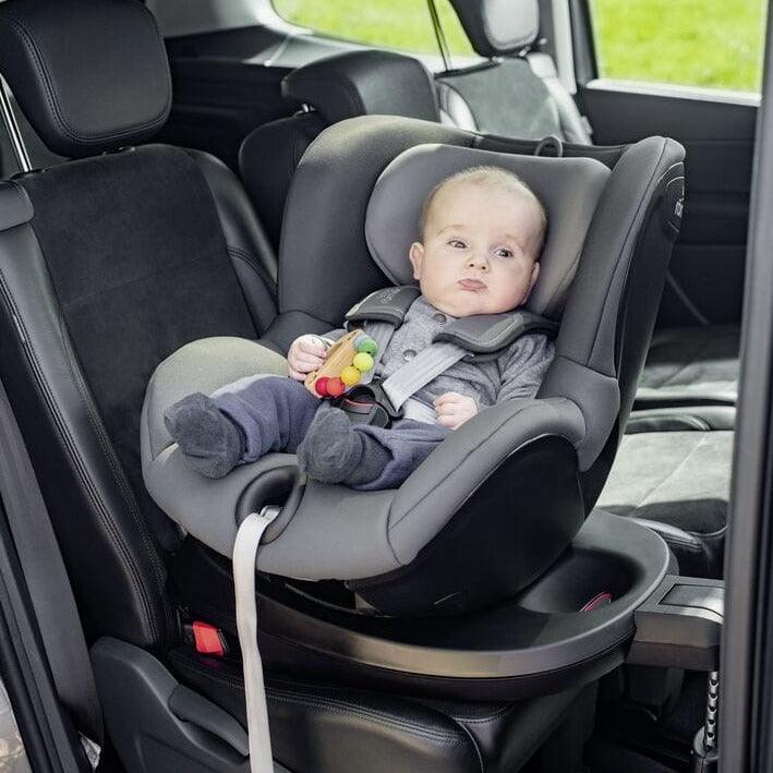 Britax Römer: Dualfix M Plus 0-20 kg swivel car seat