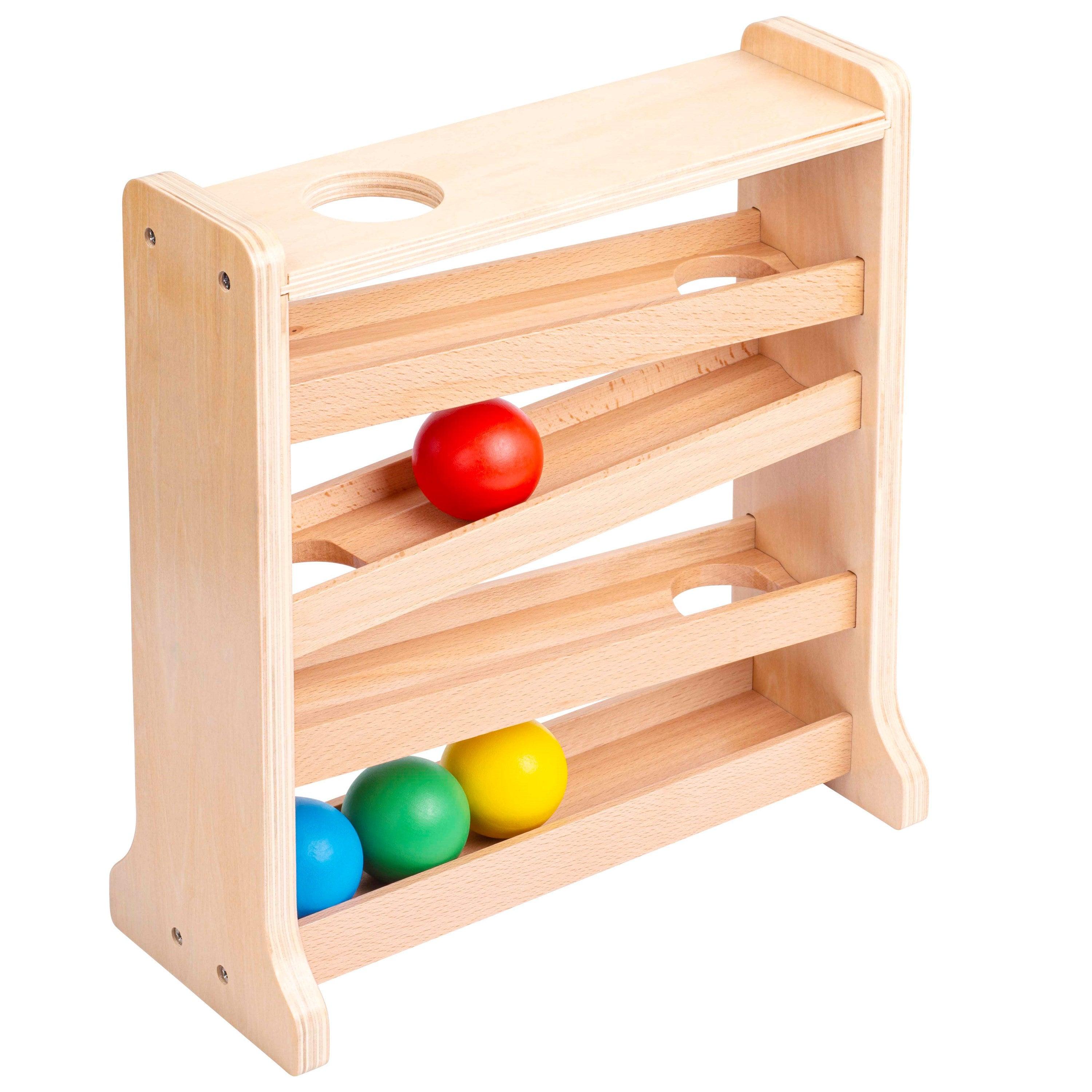 Oktatás: Kövesse nyomon a labdát a Montessori labdaremen
