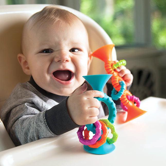 Fat Brain Toys: PipSquigz Loops suction cup rattle - Kidealo