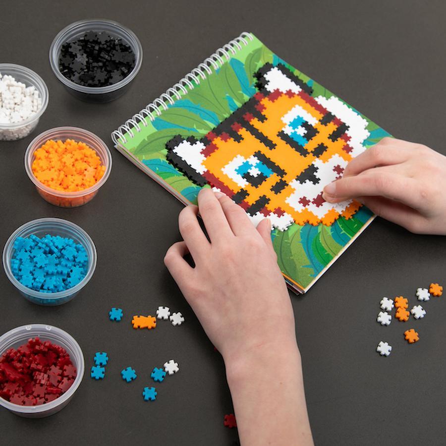 Fat Brain Toys: Jixelz Creator 3000 el. pixel puzzle.