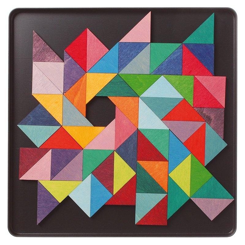 Grimm: rompecabezas de triángulos magnéticos