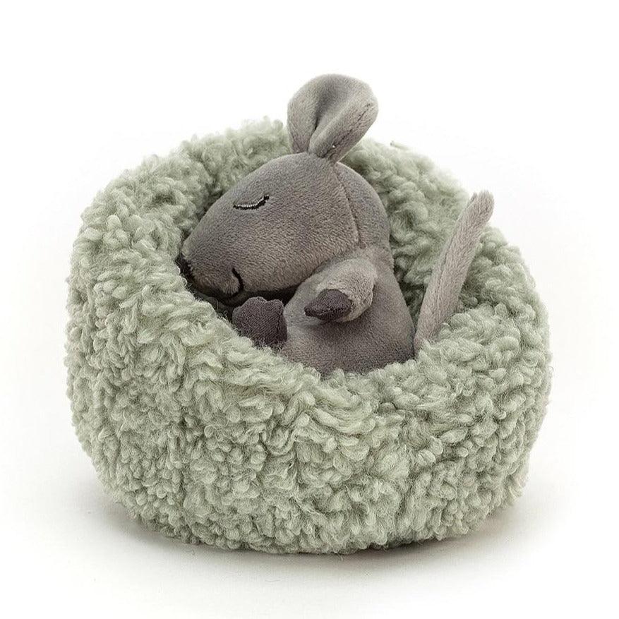 JellyCat: kuschelige schlafende Maus in einem Nest -Winterschlaf -Maus 7 cm