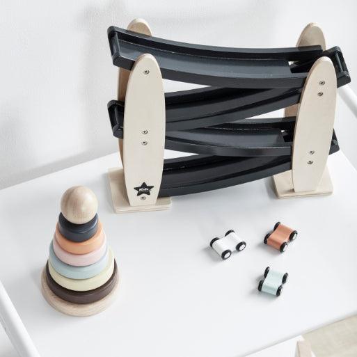 Kids Concept: wooden slide for cars - Kidealo