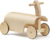 Kids-konsepti: puinen aiden ratsastaa