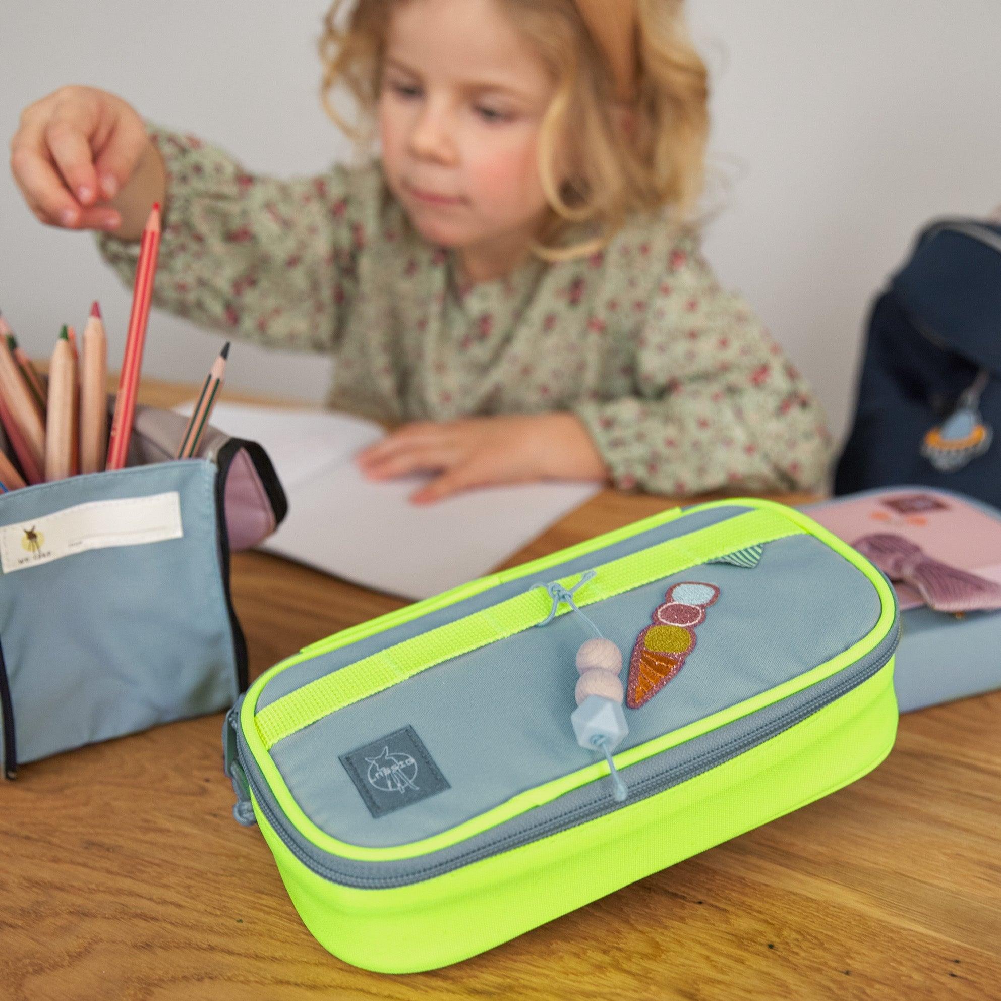Lässig: Unique Spacy Pencil Case pencil case for school supplies