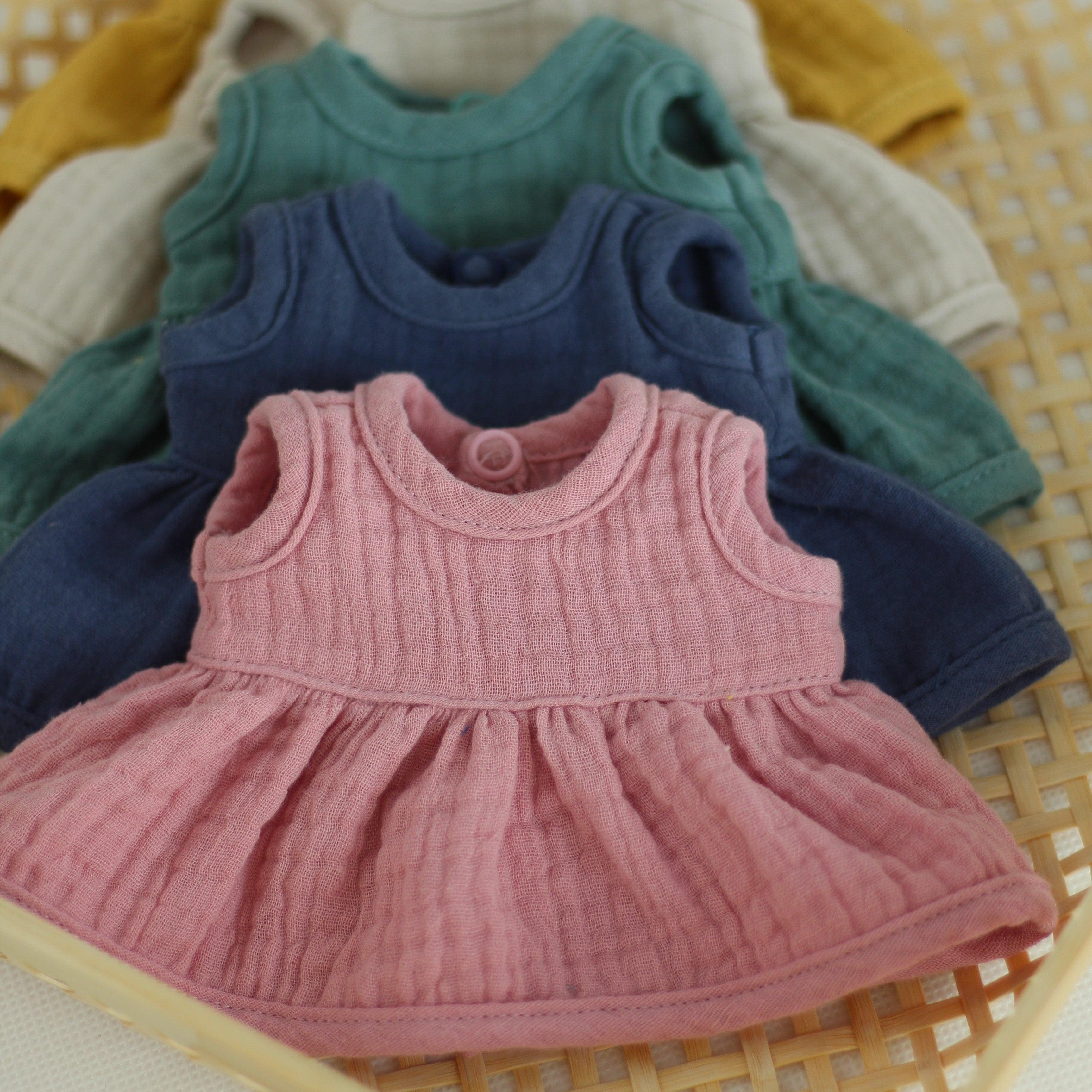 Lillitoy: Muslin šaty pro Miniland 21 cm panenky
