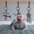 Lille hollandsk: træpind med legetøj Baby Gym Ocean