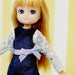 Lottie: Puppenkleidung Kleid blaues Samt