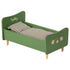 Maig: lesena postelja za očeta
