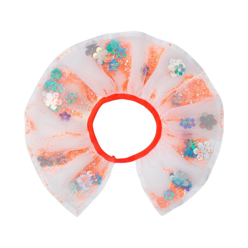 Meri meri: dekoratyvinės apykaklės blizgučiai purtyklės raukšlės