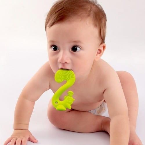 Mombella: Squirrel silicone teether - Kidealo