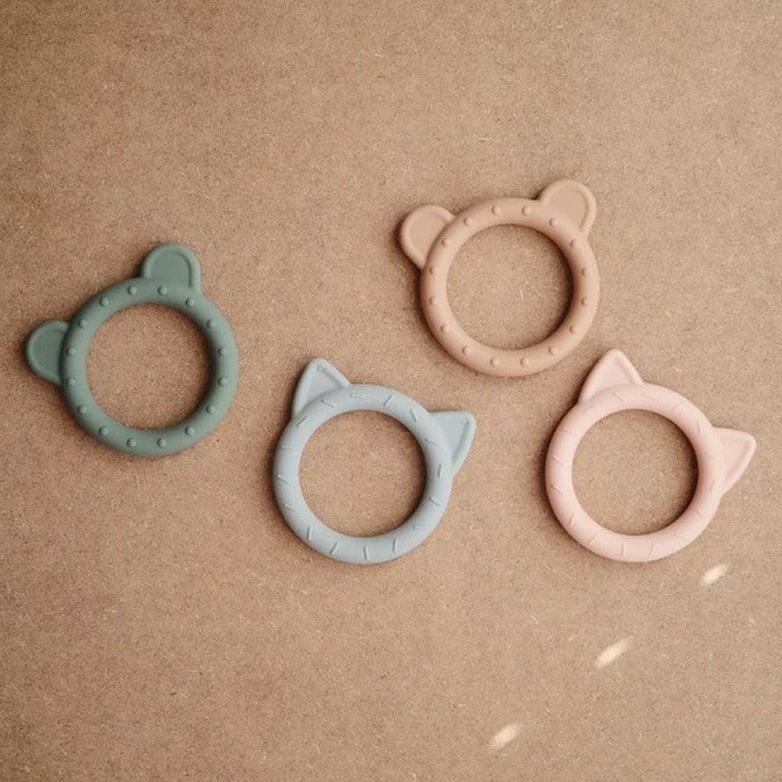 Mushie: silicone teether Cat bracelet