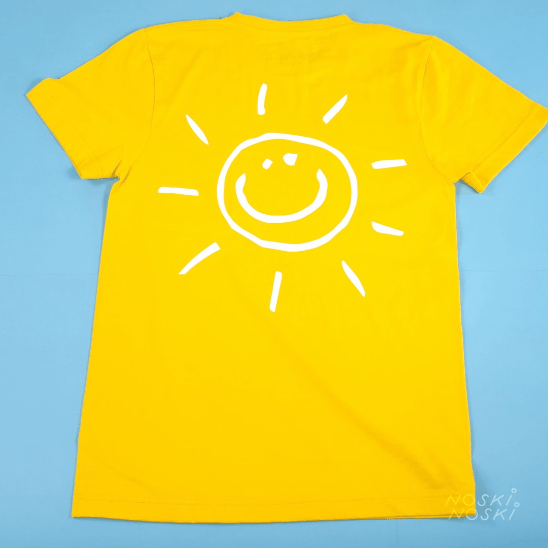Noski Noski: T-shirt de style sourire