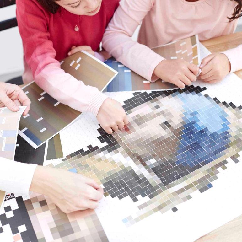 Poppik: Pixel art sticker poster Girl with a pearl - Kidealo
