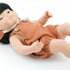 Przytullale: Червен ленен гащеризон и боне с уши дрехи за кукла Miniland