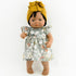 Przytullale: Kleid und Turban -Outfit für die Miniland -Puppe