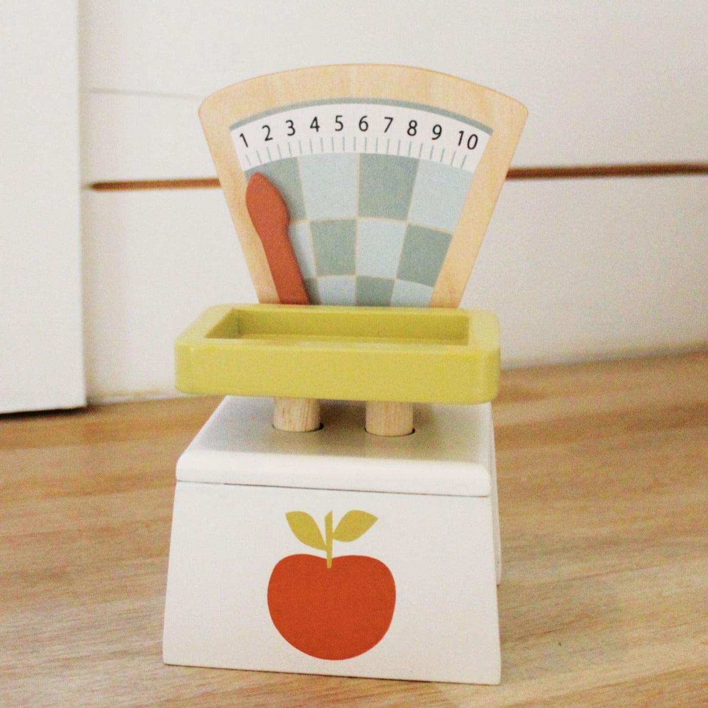 Tender Leaf Toys: Market Scales wooden scale