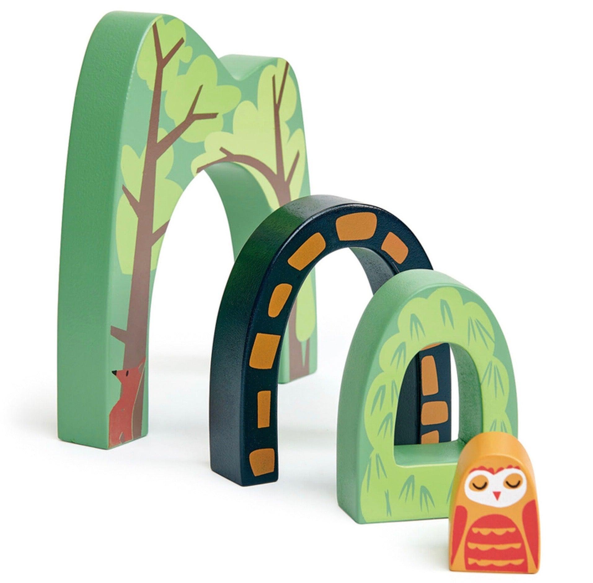 Jucării cu frunze de licitație: tuneluri forestiere a tunelului forestier din lemn
