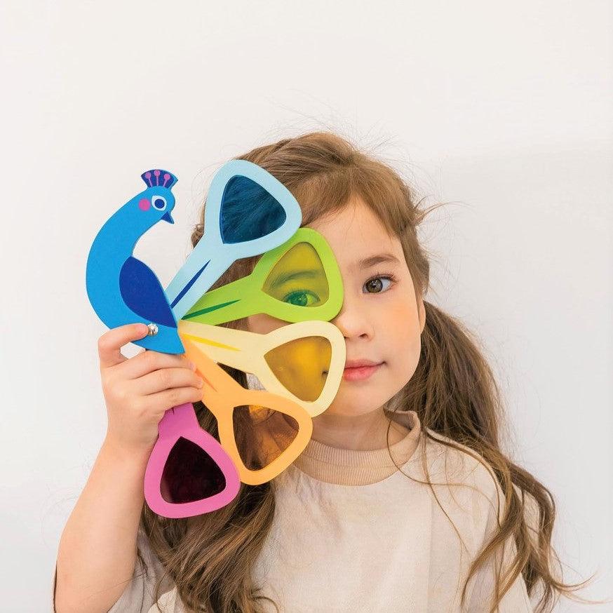 Играчки с нежни листа: Очила в цвят паун